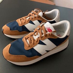 Men's New Balance 237 Running Lifestyle Shoes Gold Navy Blue 9.5